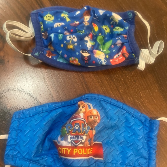 18 KIDS FAVE MASKS COTTON DISNEY TOY STORY PIXAR MINIONS DINOSAURS PAW PATROL - Picture 6 of 9